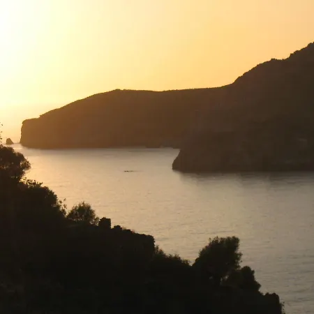 Zeytinada Ve Goezleme Albergue Guneykoy