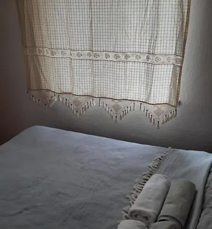 Zeytinada Ve Goezleme Albergue *